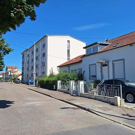 Jurassique Appart Montigny-les-Metz Exterior photo